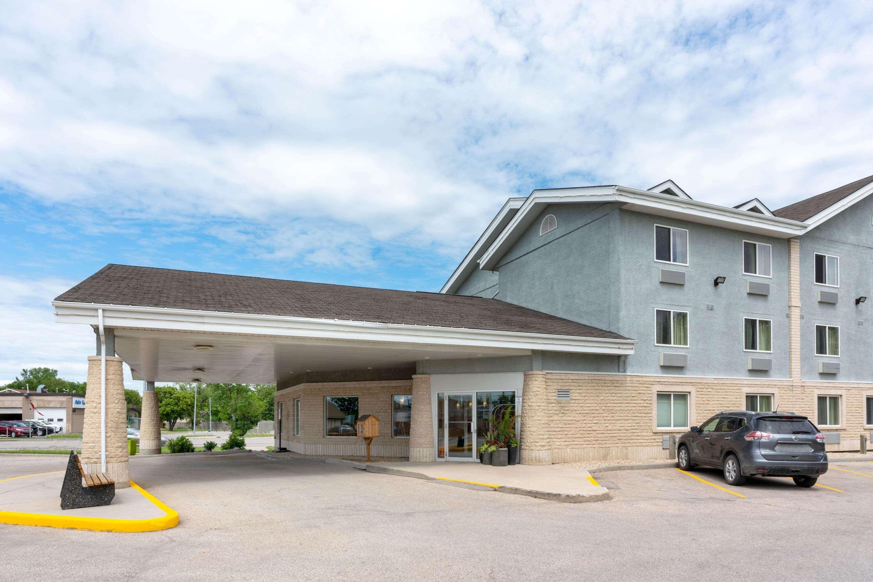 Super 8 By Wyndham Winnipeg West Exteriér fotografie
