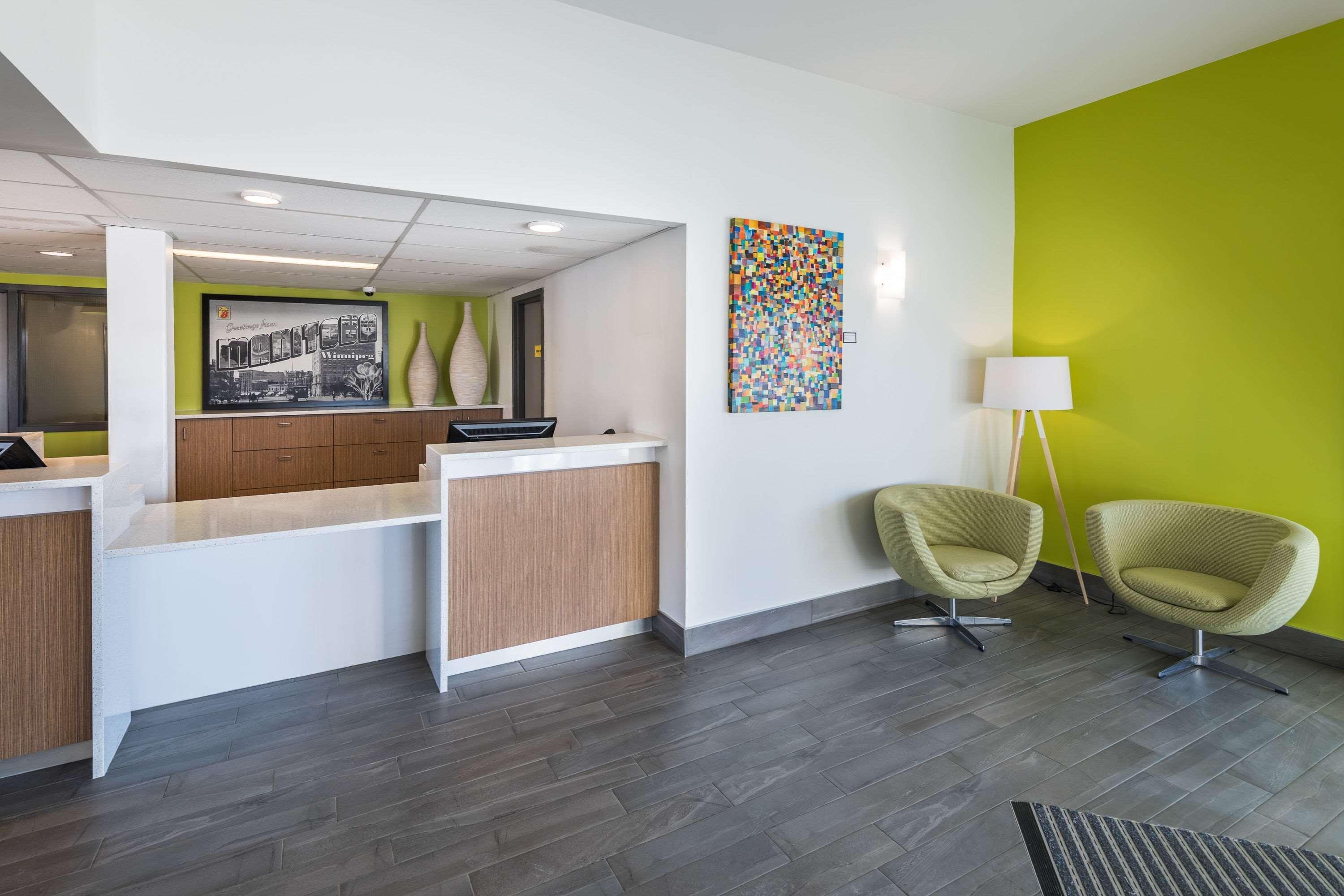 Super 8 By Wyndham Winnipeg West Exteriér fotografie