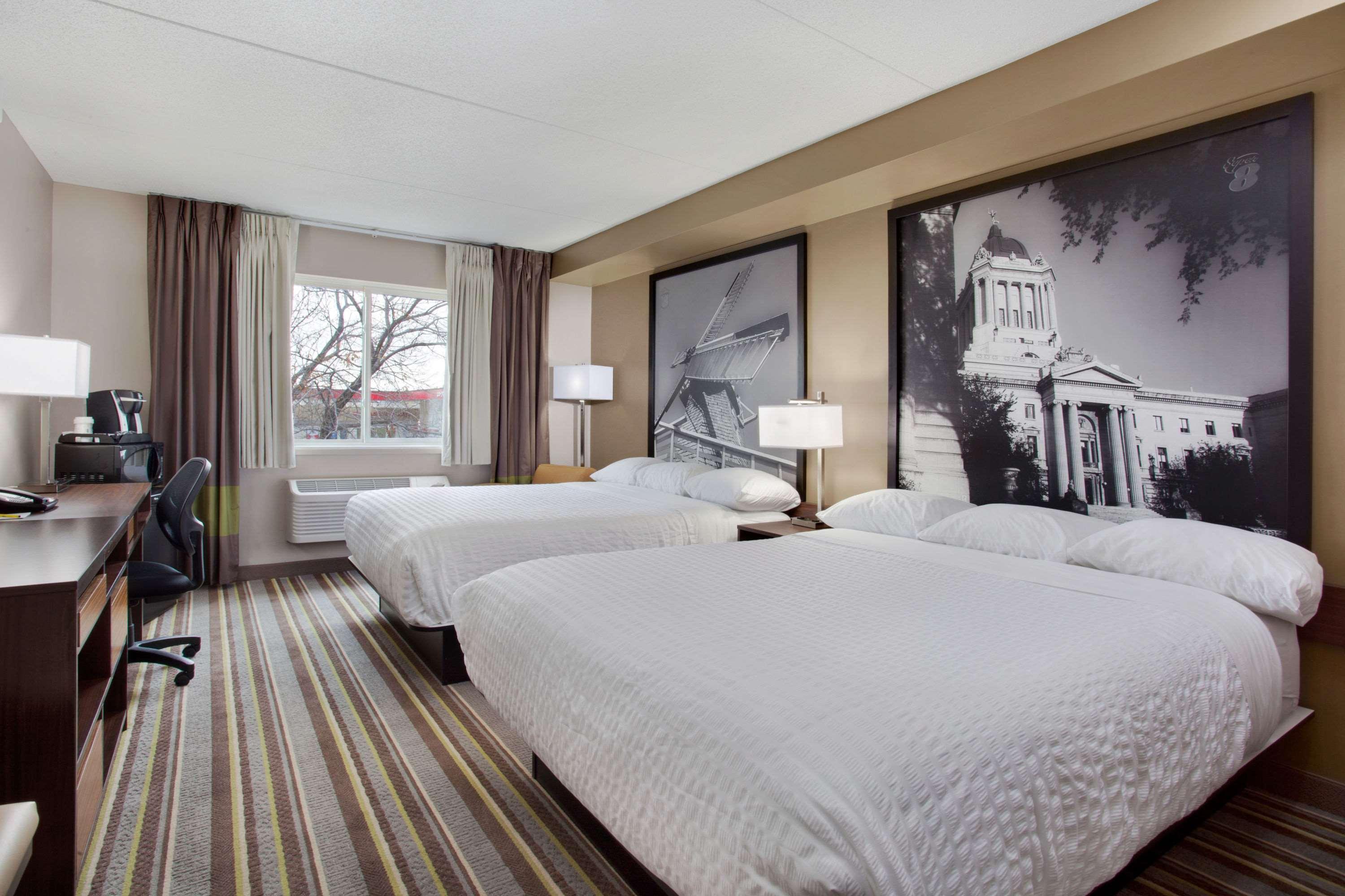 Super 8 By Wyndham Winnipeg West Exteriér fotografie