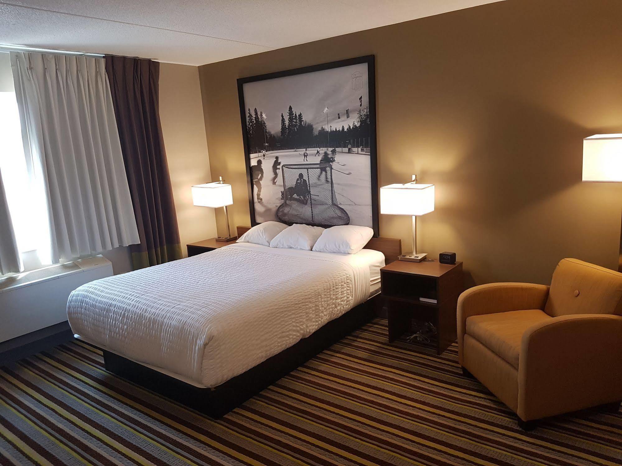Super 8 By Wyndham Winnipeg West Exteriér fotografie